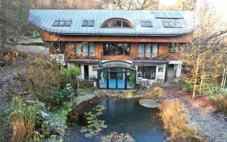 Pensjonat**** Ekosamotnia