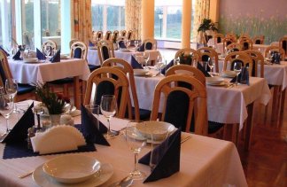 Centrum Konferencyjno-Wypoczynkowe - Ośrodek Wypoczynkowy Leśne Ustronie - restaurant - zdjęcie 1 