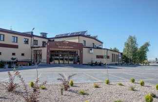 Hotele ** - Hotel Polonia - obiekt - zdjęcie 3 