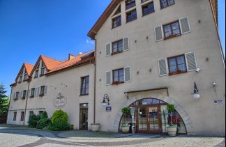 Hotele 4**** - Villa Estera Hotel **** & Restauracja - obiekt - zdjęcie 3 