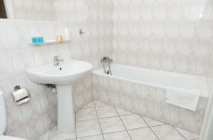 Hotele ** - HIT HOTEL - zdjęcie 3