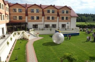 Hotele 3*** - Rubbens & Monet Centrum Hotelowo Konferencyjne - obiekt - zdjęcie 1 