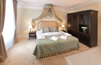 Hotele 4**** - Pałac Romantyczny - Pokoje - zdjęcie 5 