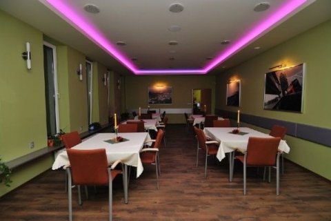 Centra konferencyjne - Ośrodek Szkoleniowo - Wypoczynkowy Suchy Bór - zdjęcie 2