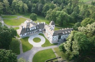 Hotele 4**** - Dwór Kombornia Hotel & SPA - obiekt - zdjęcie 1 