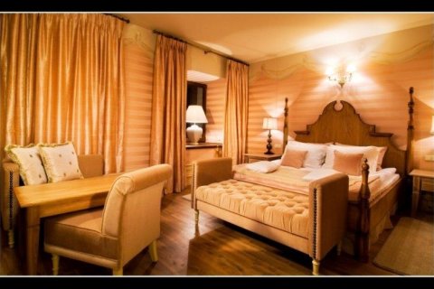 Hotele 4**** - Hotel Król Kazimierz - zdjęcie 2