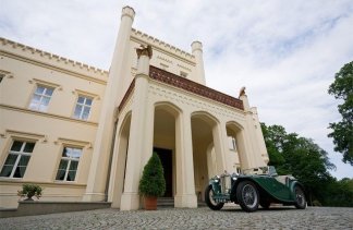 Pałace - Pałac Mierzęcin - obiekt - zdjęcie 1 