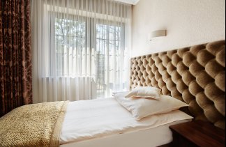 Zamki - Zamek Dubiecko - Pokoje - zdjęcie 1 