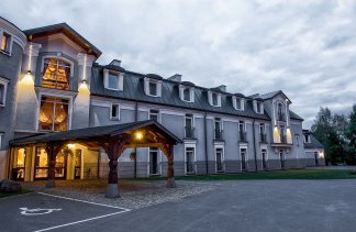 Hotele 3*** - Lipowy Most Golf Park Sp z o.o. - obiekt - zdjęcie 1 