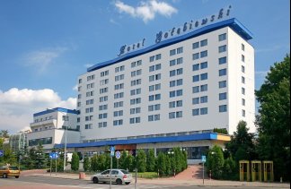 Hotele konferencyjne - Hotel Gołębiewski - obiekt - zdjęcie 1 