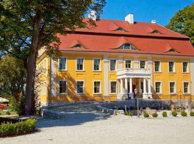 Pałac Wiechlice - sale konferencyjne Szprotawa