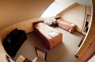 Hotele ** - Hotel & Restauracja Okrąglak - obiekt - zdjęcie 4 