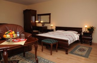 Hotele 4**** - Hotel Gracja - obiekt - zdjęcie 2 