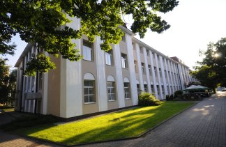 Hotele 3*** - Hotel Łazienkowski - obiekt - zdjęcie 2 