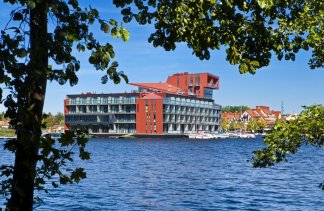 Hotele 5***** - Hotel Mikołajki ***** Conference & SPA - obiekt - zdjęcie 2 