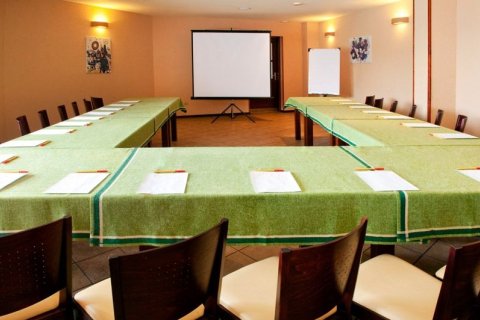 Hotele 3*** - Hotel KUR - zdjęcie 2