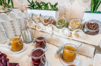 Hotele 4**** - Hotel Aurora Family & SPA - restaurant - zdjęcie 17 