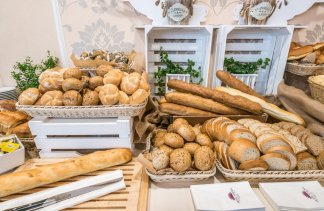 Hotele 4**** - Hotel Aurora Family & SPA - restaurant - zdjęcie 15 