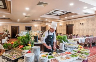 Hotele 4**** - Hotel Aurora Family & SPA - restaurant - zdjęcie 7 