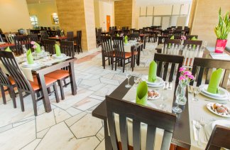 Hotele szkoleniowe - Interferie Aquapark Sport Hotel Malachit - restaurant - zdjęcie 9 