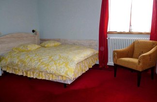 Obiekty konferencyjne - Dom Wypoczynkowy „Pod Strzechą” w Giewartowie - Pokoje - zdjęcie 4 