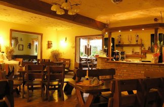 Ośrodki szkoleniowe - Kompleks Rekreacyjno-Sportowy "Dom nad Jeziorem" - obiekt - zdjęcie 19 