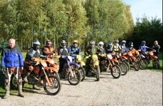 Ośrodki szkoleniowe - Kompleks Rekreacyjno-Sportowy "Dom nad Jeziorem" - service - zdjęcie 16 