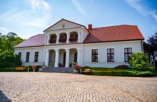 Hotele konferencyjne - Dworek Róża Poraja - obiekt - zdjęcie 1 