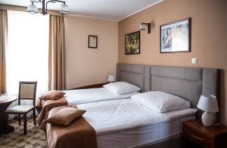 Hotele konferencyjne - Dworek Róża Poraja - Pokoje - zdjęcie 2 
