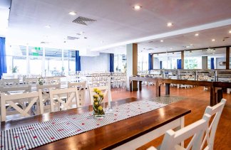 Centrum Konferencyjno-Wypoczynkowe - Centrum Konferencyjno Rekreacyjne MOLO - restaurant - zdjęcie 1 