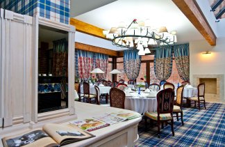 Hotele 4**** - Hotel St. Bruno - restaurant - zdjęcie 1 