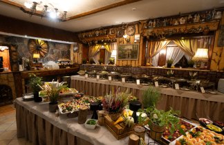 Hotele 3*** - Hotel Trylogia - restaurant - zdjęcie 1 