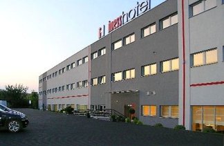 Hotele 3*** - Iness Hotel - obiekt - zdjęcie 1 