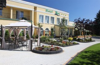 Hotele 3*** - Hotel Renusz - obiekt - zdjęcie 1 