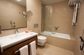 Hotele 4**** - Hotel NH Poznań - obiekt - zdjęcie 7 