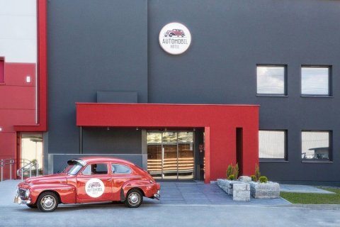 Hotele 3*** - Automobil Hotel - zdjęcie 2