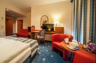 Hotele 4**** - Hotel Gwarna - obiekt - zdjęcie 4 
